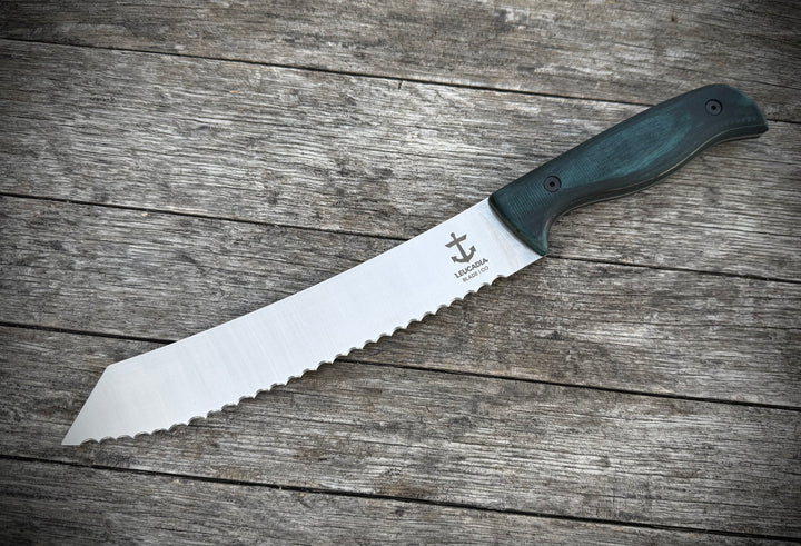The Serrated 8