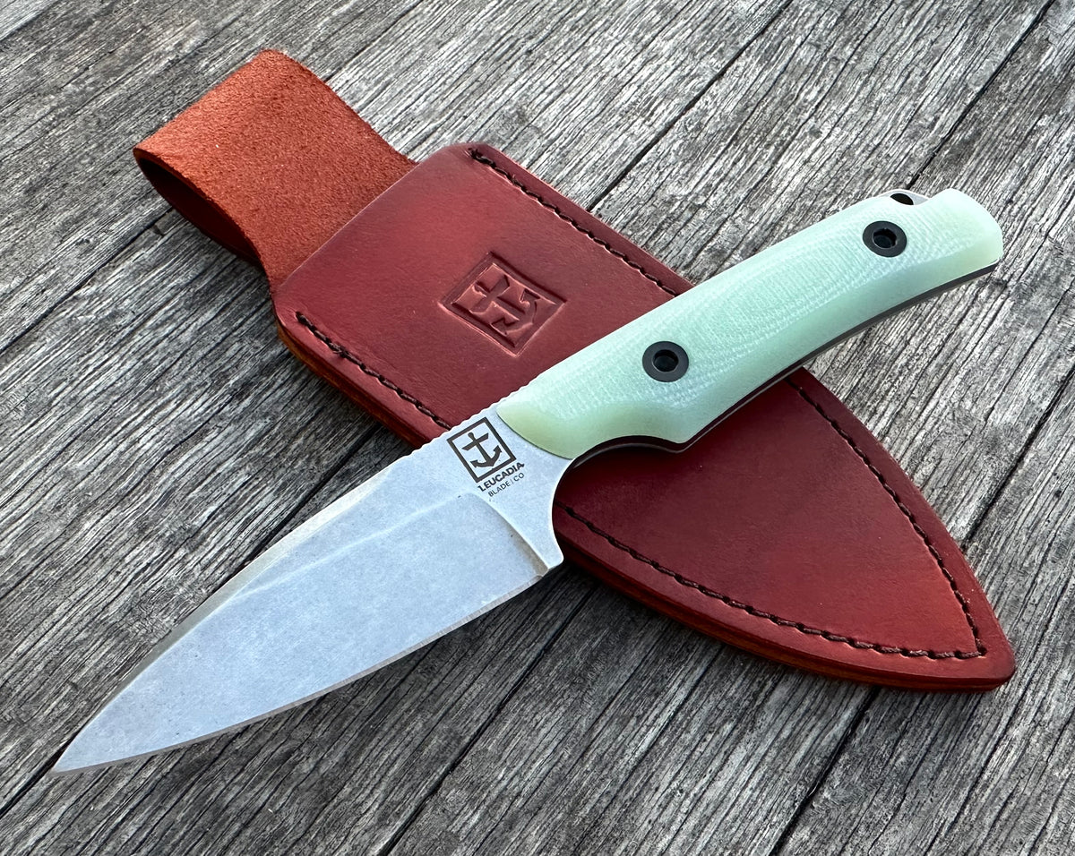 The Ono EDC knife, AEB-L Stainless, Ghost Jade handle