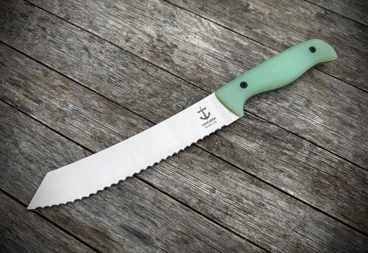 The Serrated 8