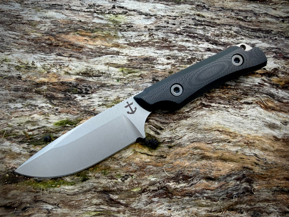The LandShark fixed blade knife, Black G10 handle, Stonewash blade